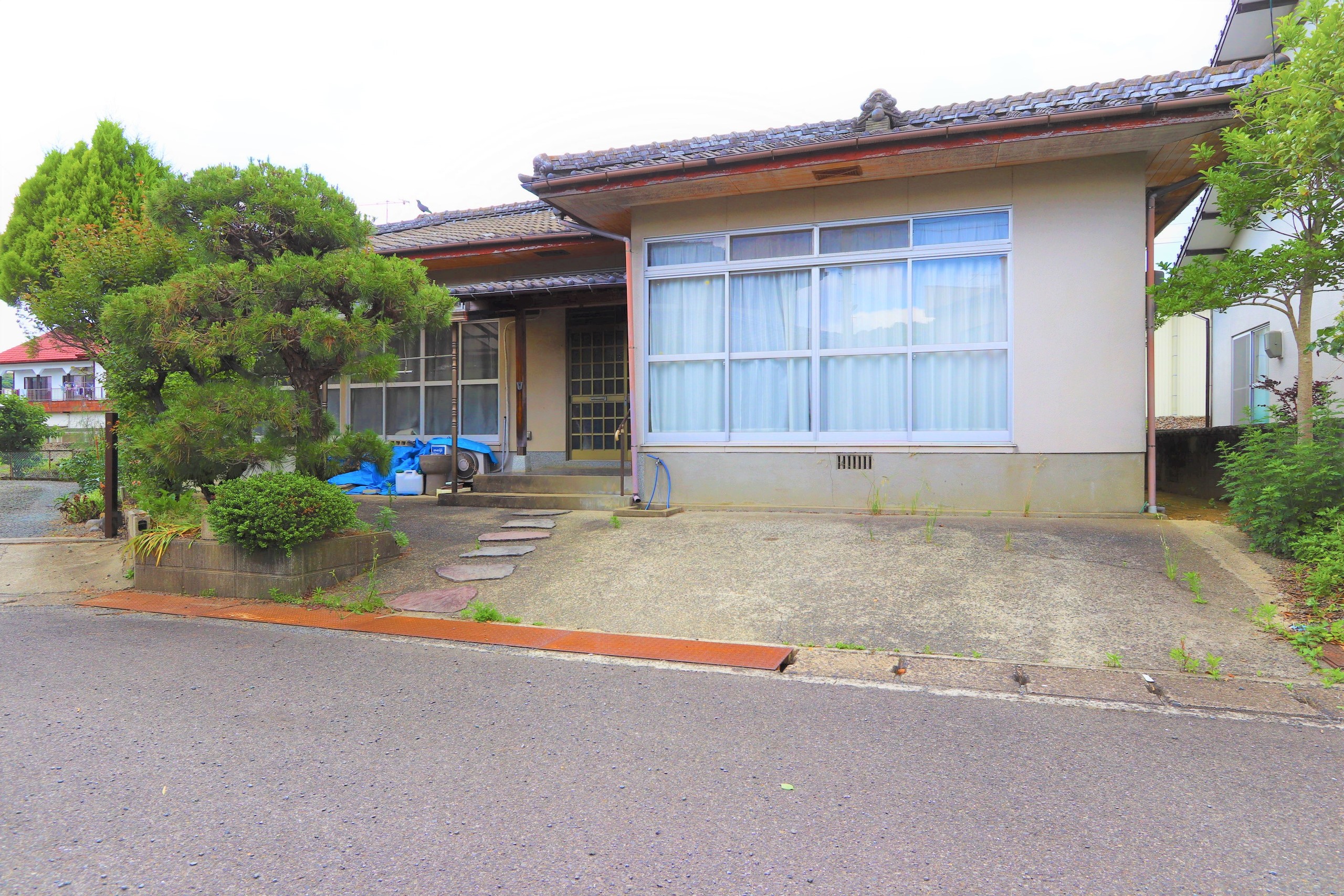 長崎県佐世保市早苗町の中古一戸建て 1500万円 の不動産 住宅の物件詳細 ハウスドゥ Com Sp スマートフォンサイト