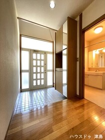 愛西市大井町宮新田　中古一戸建て