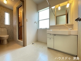 愛西市大井町宮新田　中古一戸建て