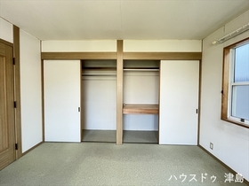 愛西市大井町宮新田　中古一戸建て