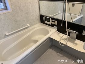 津島市神守町字こがね　中古一戸建て
