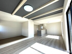 愛西市五之三駅西　全2棟　B棟　新築一戸建て
