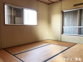 愛西市大野町未　中古一戸建て