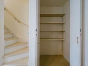 名古屋市熱田区三番町　全5棟　2号棟　未入居一戸建て