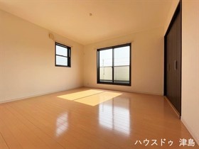 ●津島市又吉町3丁目　中古一戸建て