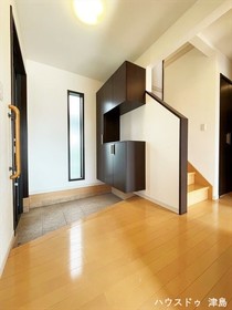●津島市又吉町3丁目　中古一戸建て