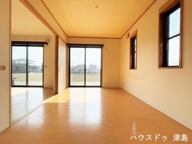 ●津島市又吉町3丁目　中古一戸建て