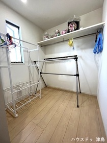 愛西市早尾町前並　中古一戸建て