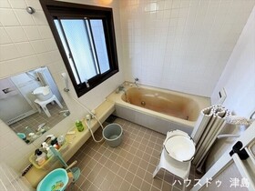 ●津島市今市場町3丁目　中古一戸建て