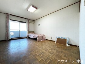 ●津島市今市場町3丁目　中古一戸建て
