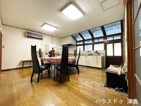 ●津島市今市場町3丁目　中古一戸建て