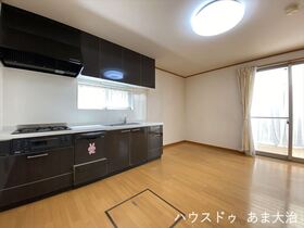 ●あま市新居屋上権現　中古一戸建て