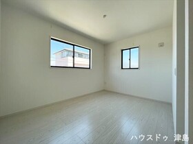 ○愛西市町方町南堤外　全1棟　新築一戸建て