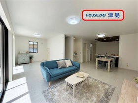 ○愛西市町方町南堤外　全1棟　新築一戸建て