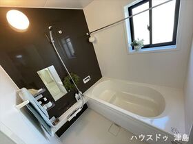 ○愛西市町方町南堤外　全1棟　新築一戸建て