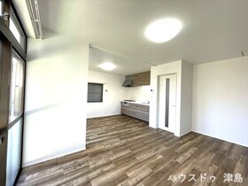 ●津島市愛宕町5丁目　中古一戸建て