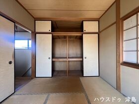 ●津島市百町字みどり台　中古一戸建て
