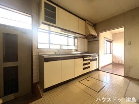 ●津島市百町字みどり台　中古一戸建て