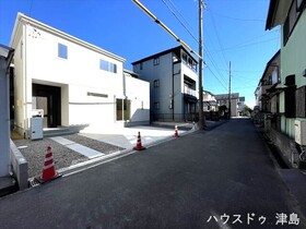 リナージュ愛西市小津町江新田　全1棟　新築一戸建て