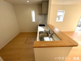 リナージュ愛西市善太新田町大前　全1棟　新築一戸建て