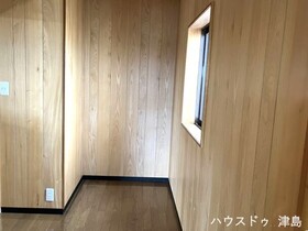●津島市唐臼町西島　中古一戸建て