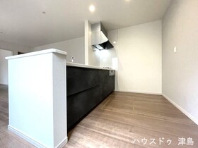 津島市常盤町4丁目　全4棟　2号棟　新築一戸建て　
