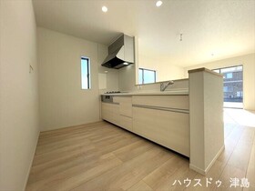 ○クレイドルガーデン津島市神守町第7　全3棟　2号棟　新築一戸建て