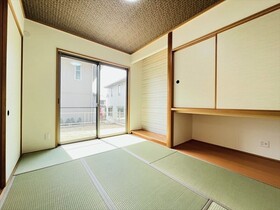 桑名市陽だまりの丘4丁目　中古一戸建て