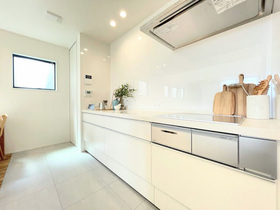 名古屋市中川区戸田西3丁目　全2棟　B号棟　新築一戸建て