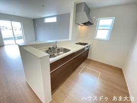 ○ファーストタウンあま市第2小路2丁目　全3棟　2号棟　新築一戸建て