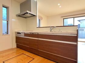 桑名市陽だまりの丘5丁目　中古一戸建て