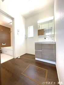 ファーストタウン愛西市渕高町上八反　全6棟　5号棟　新築一戸建て