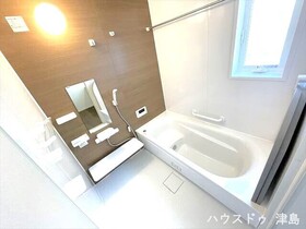 ファーストタウン愛西市渕高町上八反　全6棟　5号棟　新築一戸建て