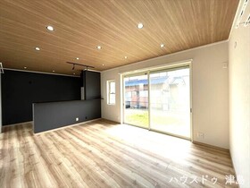 ○●津島市唐臼町茨塚　中古一戸建て　