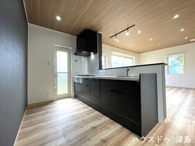 ○●津島市唐臼町茨塚　中古一戸建て　