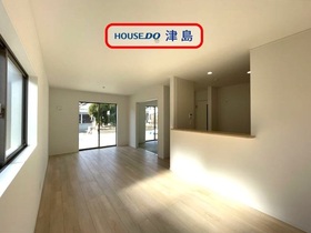 ○津島市鹿伏兎町西　全3棟　1号棟　新築一戸建て