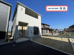 ○津島市鹿伏兎町西　全3棟　2号棟　新築一戸建て