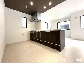 Terreches弥富市五之三1期　全6棟　6号棟　新築一戸建て