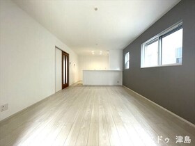 FIRSTTOWN弥富市第2平島中　全3棟　1号棟　新築一戸建て
