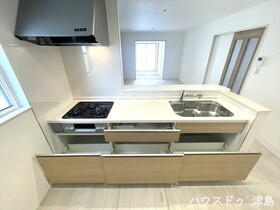 FIRSTTOWN弥富市第2平島中　全3棟　1号棟　新築一戸建て