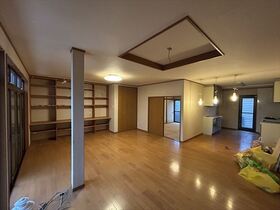 ●一宮市北方町北方字宝江　中古一戸建て