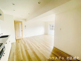 鳩岡マンション