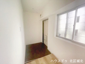 鳩岡マンション