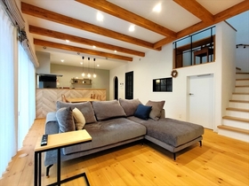 ●あま市森6丁目　中古一戸建て