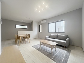 トレステージ七和小学校南　全3棟　1号地　新築一戸建て