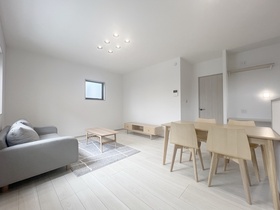 トレステージ七和小学校南　全3棟　1号地　新築一戸建て