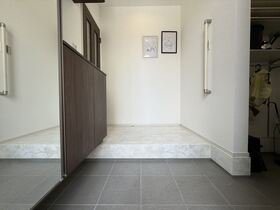 ●桑名市大字芳ケ崎字屋敷田　中古一戸建て