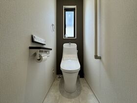 ●桑名市大字芳ケ崎字屋敷田　中古一戸建て