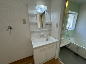 ●桑名市大字下深谷部字川崎　中古一戸建て