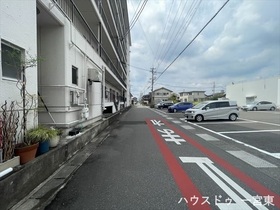 ●中島コーポラス